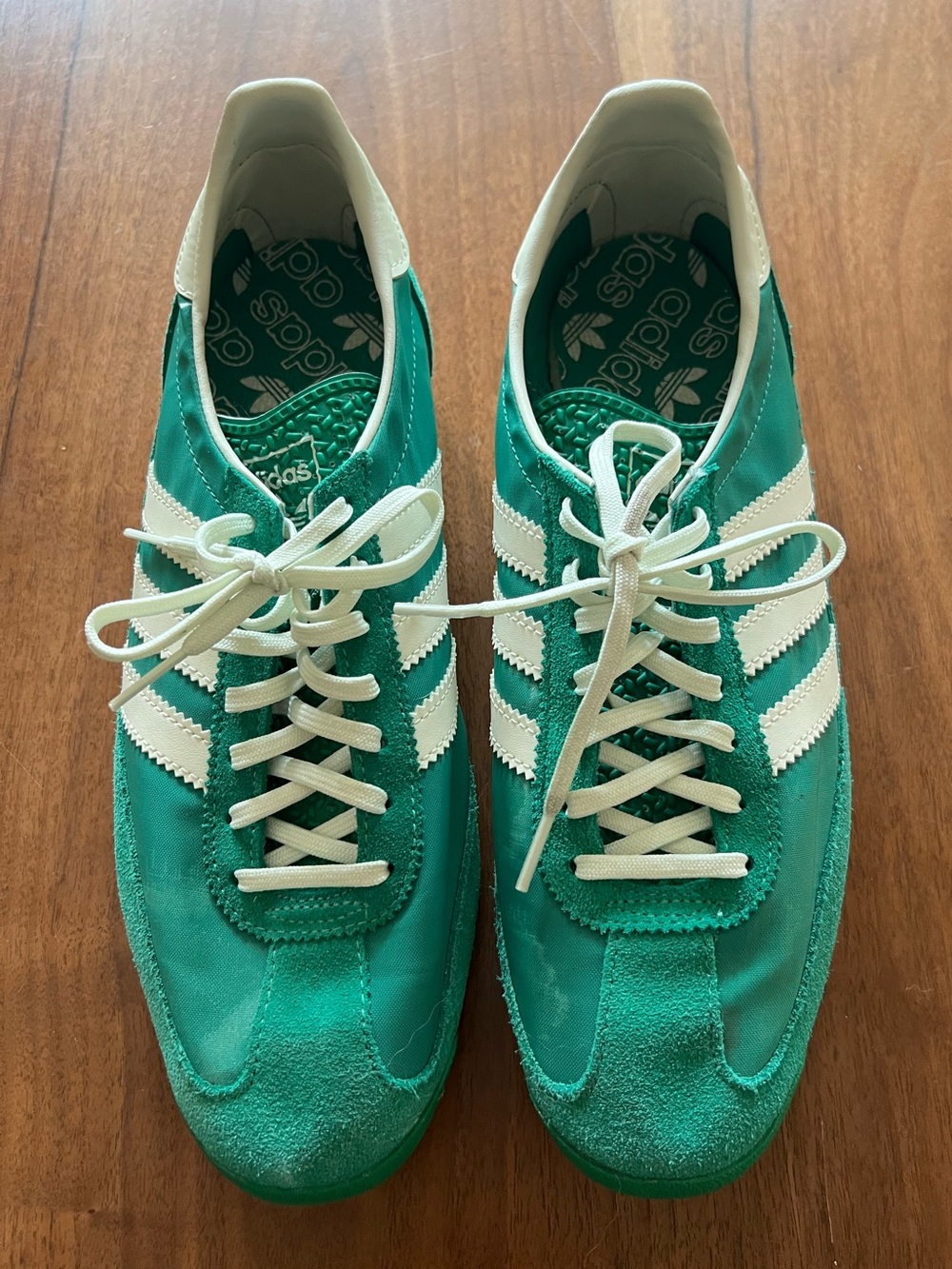 Adidas Originals (women’s) SL 72 OG sneaker in green